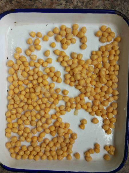 As ervilhas instantâneas enlatadas deliciosas 400g enlataram preço barato por atacado grãos-de-bico enlatados