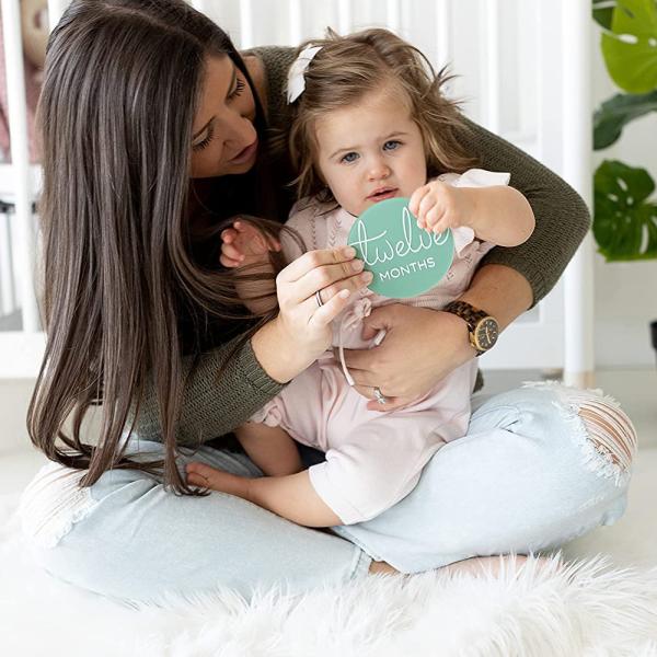 Custom Eco Wooden Milestone Discs Green Milestone Discs Acrylic For Baby Shower