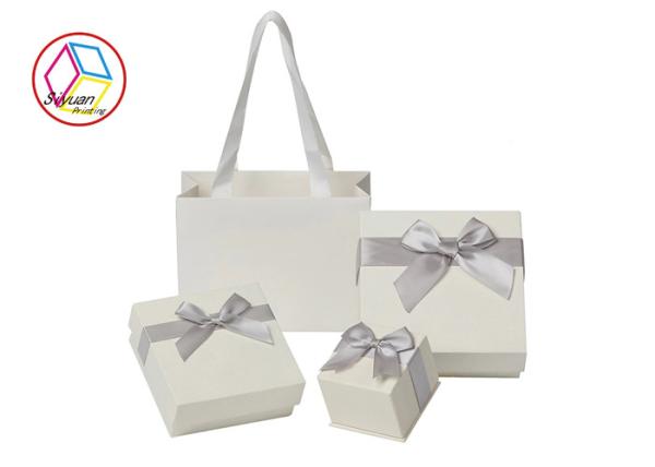 Caixa de presente personalizada do papel da joia para a cor branca da pérola do parafuso prisioneiro da orelha do anel