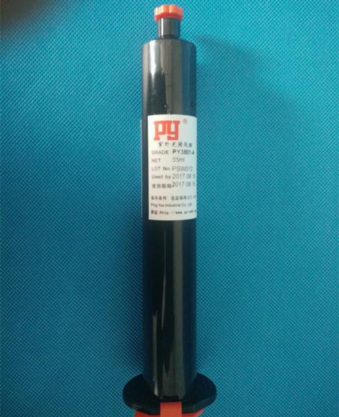 A colagem curada UV preta da cor 50CC, colagem impermeável para de vidro limpa/seca