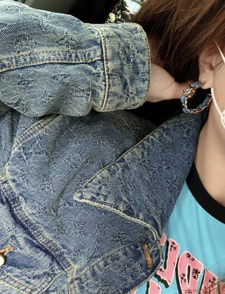 15mm Gold-Tone Double C Hoop Earrings with Denim Chain-Link Design