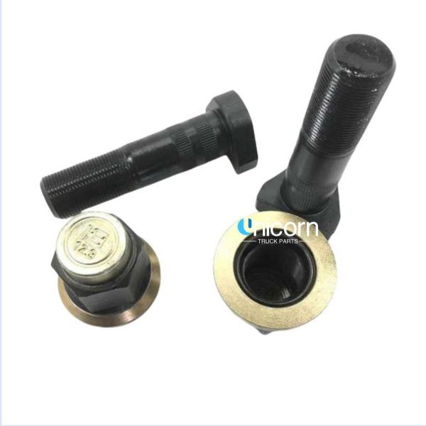 SINOTRUK HOWO Truck Parts Sitrak Mcy13 Axle Rear Wheel Stud M22x1.5x79 810W45501-0174