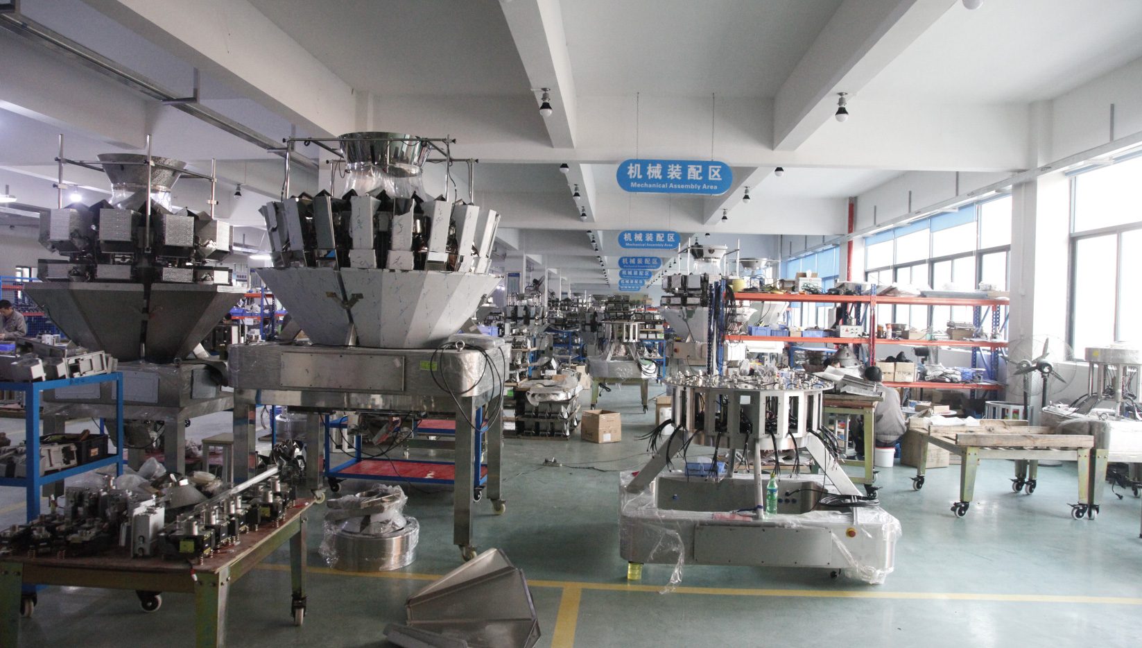 Небольшая машина упаковки Weigher зерен 15g Multihead