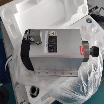 O quadrado do motor do eixo do refrigerador de ar da máquina de gravura dá forma ao eixo de 1.5kw 18000rpm