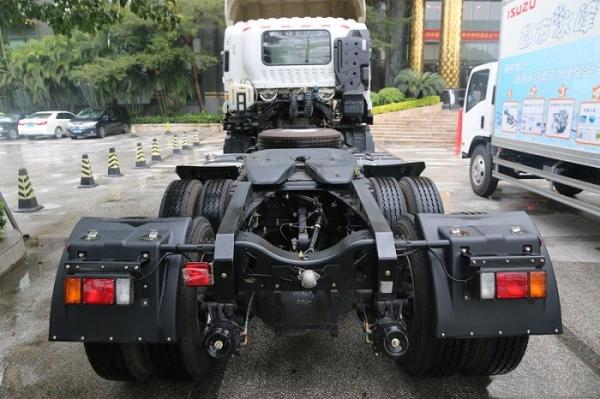 ISUZU VC46 Trailer Tractor Head Truck 10 Wheeler 6X4 450HP High Performance