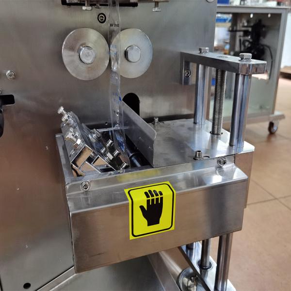 30ml Chemical Liquid Packer Machine 0.05%F.S Oil Sachet Packing