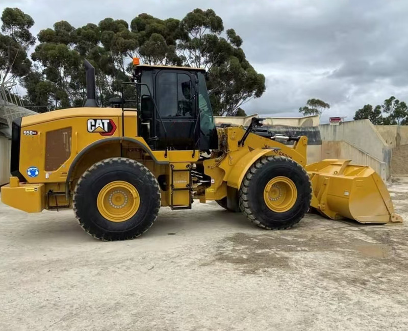 Подержанный буксир Cat 950 с тяжелыми колесами в отличном состоянии для продажи