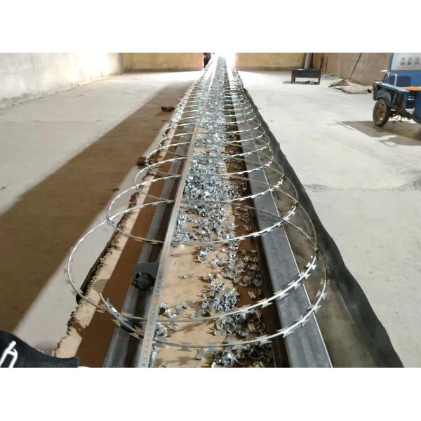 Hot Dipped Galvanized BTO-18 Concertina Coil Wire Flat Wrap Razor Barbed Wire