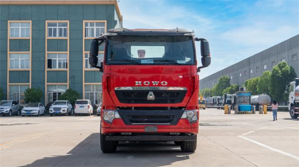 Howo Right Hand Drive Rotator Heavy Duty Wrecker Tow Truck 60 Ton Wrecker Towing Truck