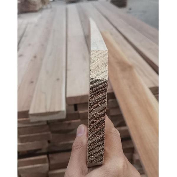 Обработка загородки KD жилого кедра ширины 140/152mm деревянная не покрыла