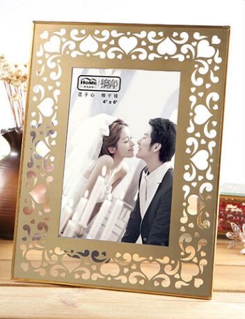 Durable Brass And Glass Picture Frame Compliment Any Decor 180*230*15MM Size