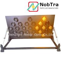 Tabla de flechas LED impulsada por energía solar con 25 flechas para la seguridad de la zona de trabajo