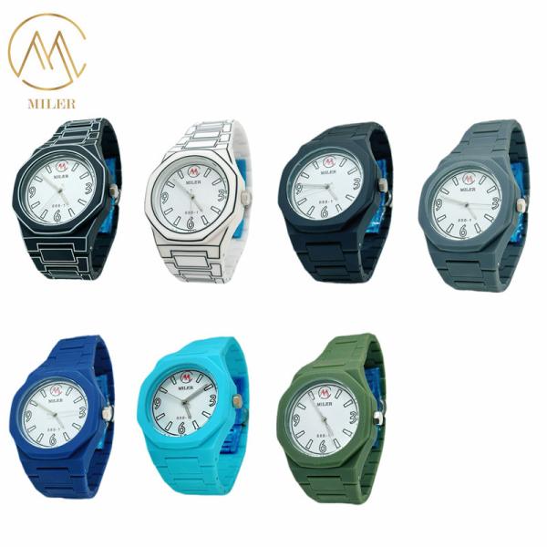 Mineral Dial Window Material Round Case Shape Quartz Wrist Watch