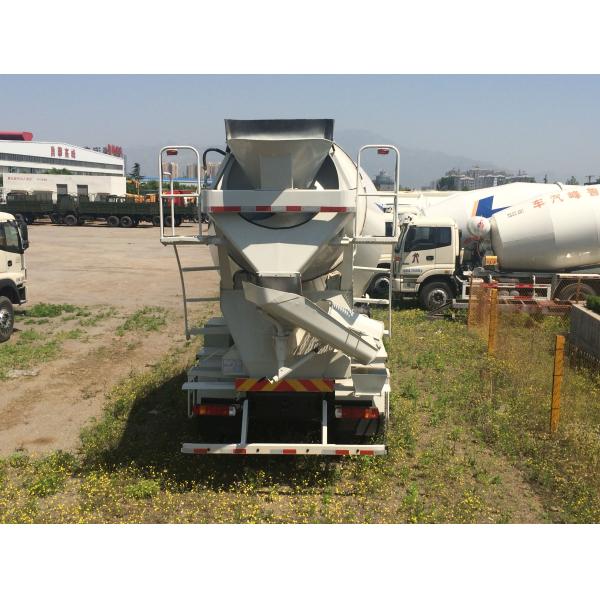 8×4 371 HP Euro II Cement Mixing Equipment , Truck Mounted Concrete Mixer With HW76 Cab