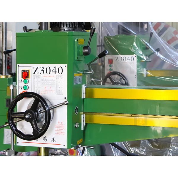 40mm Drilling Capability Z3040*10/13 Double Column Mechanical Radial Drilling Machine