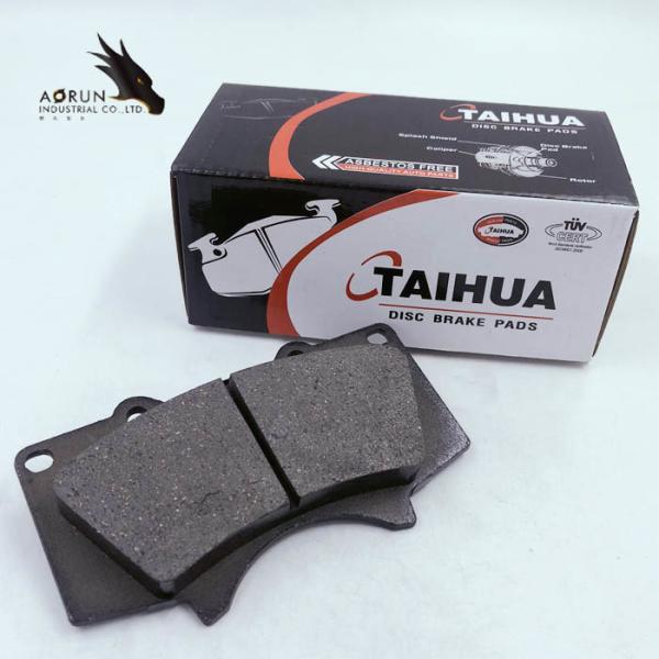 Land Cruiser-Prado SUV Front Wheel Brake Pads SP2033 Semi-Metal Brakes