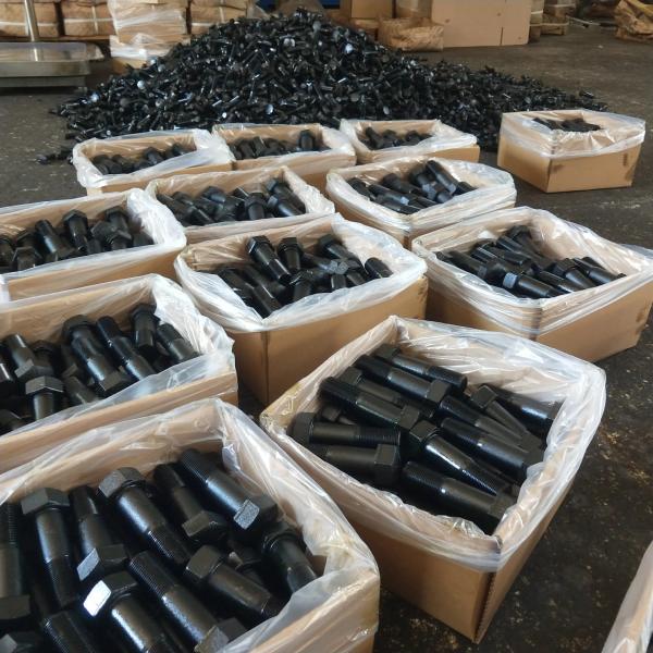 18.9 Grade High Strength Bolts For KOMATSU Excavators Compatible With PC120 PC200 PC300 PC400 PC600