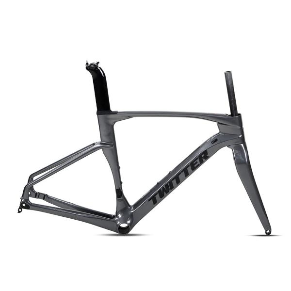 Durable T900 Carbon Road Bike Frame Lightweight Smooth With Disc Brake Inner Cable
