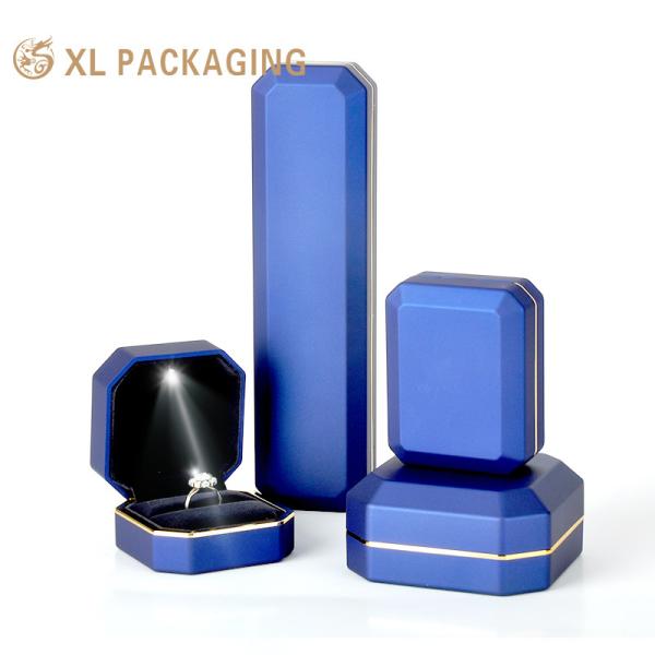 Ювелирные изделия упаковка ювелирные изделия коробка набор ожерелье чехол ручной работы роскошный светодиодный свет ювелирные изделия коробка подвеска