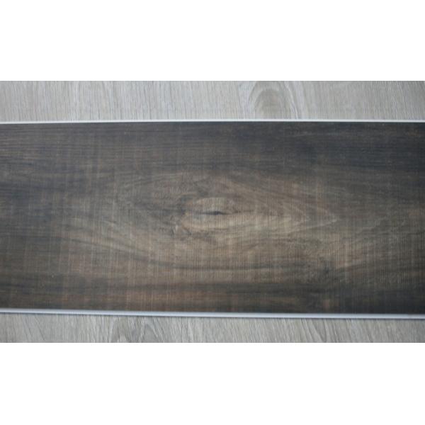 Pavimentos laminados de madeira em relevo azulejos de vinil de luxo com resistência ao desgaste 0,55 mm