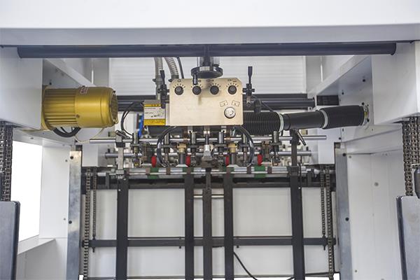 Автоматическое оборудование для предварительного прессования