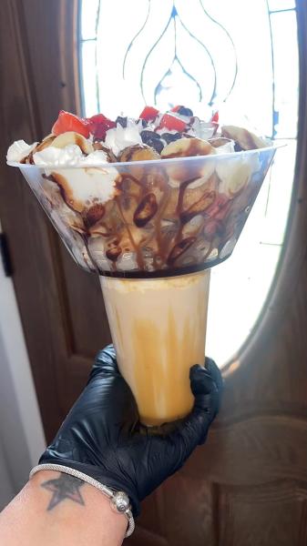 New Function 2 in 1 PP Snack and Drink Cup Disposable Plastic Cup with Snack Bowl on Top for Hot Pot Milk Tea Ice Snacks