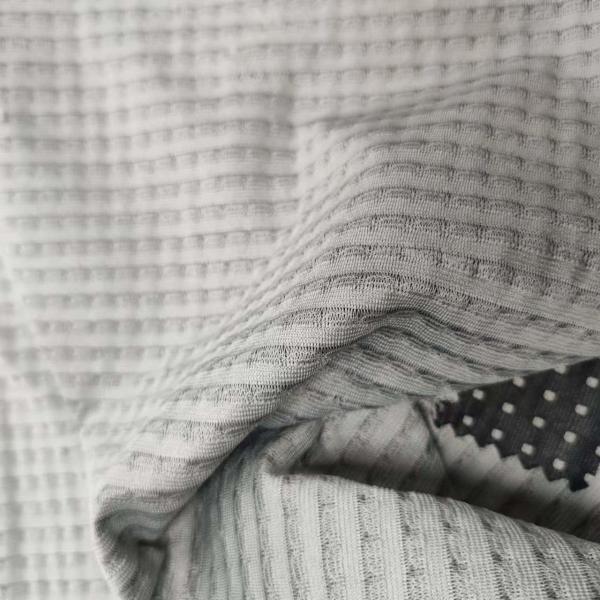 100% Polyester Two Layers Of Mesh Fabric Sportswear 4 Way Stretch Breathable 170G