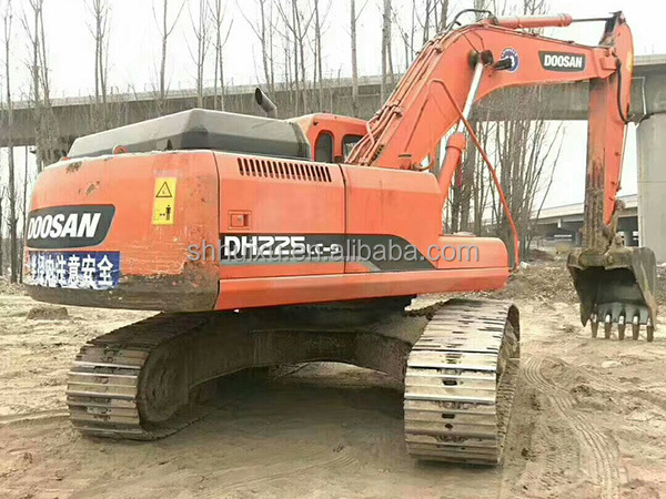 Excavateur d'occasion de 25 tonnes Doosan dx225 à vendre Excavateur d'occasion de 25 tonnes Doosan 225 à vendre