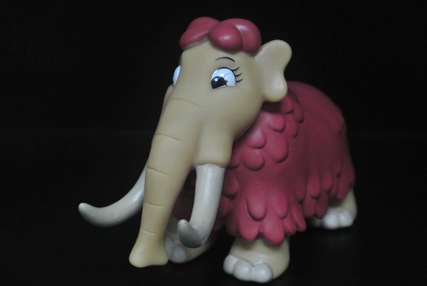 Mammoth Elephant Collectible Vinyl Toys With Long White Tooth 8*7*5cm