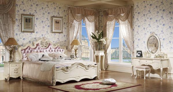 Wooden Carved Luxury European Bedroom Furniture Soft Royal King Size Double Beds