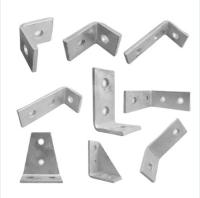 Des supports d'angle en aluminium pour meubles et montage en forme de T/U/L