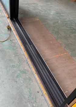 Australian Standard 150 Series Heavy-Duty Aluminum Sliding Door with 6063-T5 Alloy and Double-Glazed Tempered Glass