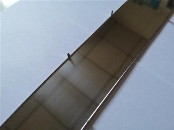 L'estampillage de la tôle partie le matériel en acier laminé à froid par pièces de recourbement automatique