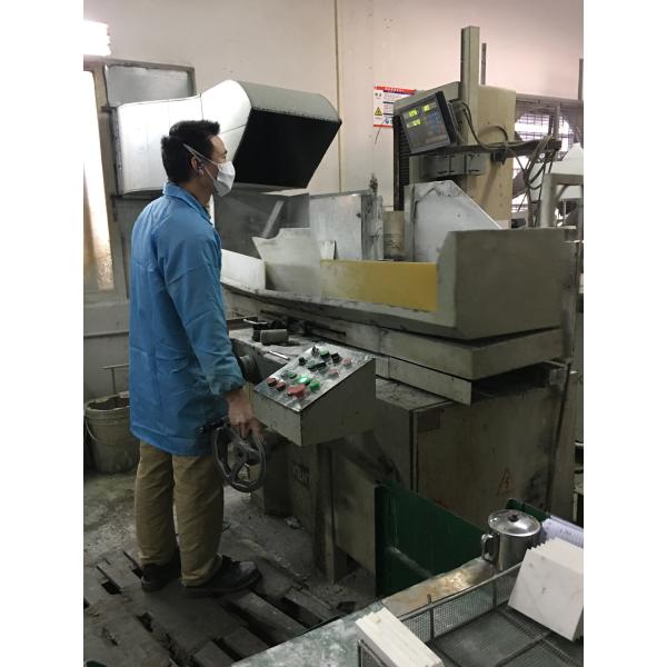 High Temperature Resistance 99 Alumina Ceramic Tile / Block / Brick Machinable