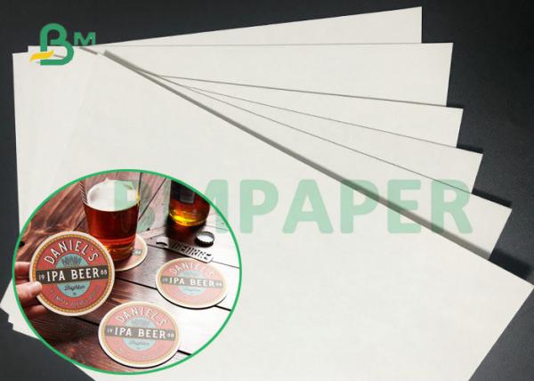 0,6 MM 0,7 MM 1,1 MM Absorção rápida Pasta de madeira natural Placa porta-copos branca