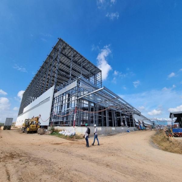 Structure en acier de faisceau H soudé cadre principal pour bâtiment de cadre métallique durable et personnalisable
