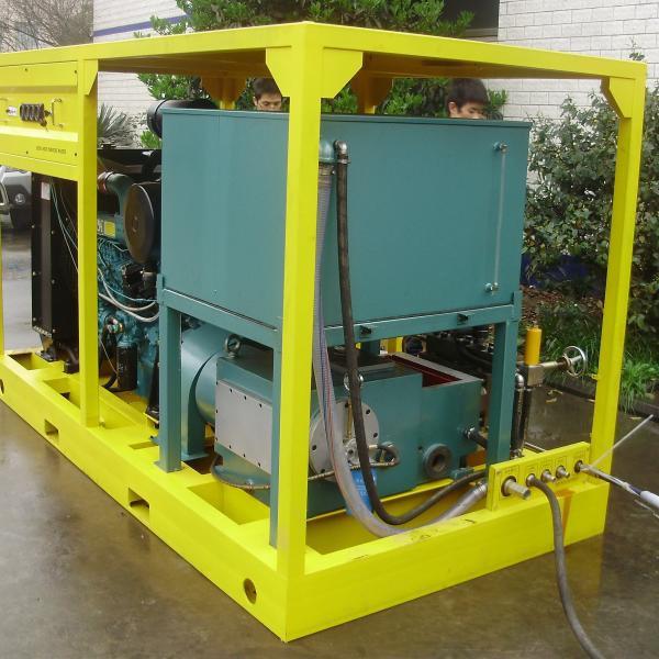 Máquina de limpeza industrial de jato de água de 55 kW 10000psi Motor a diesel