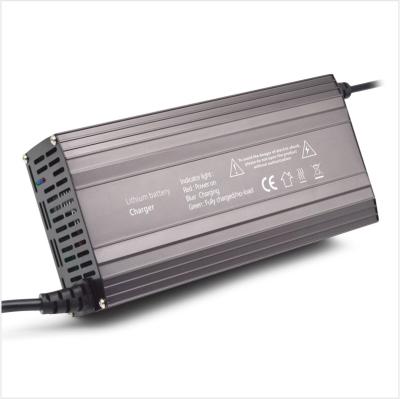 Proteção contra sobrevoltagem Carregadores inteligentes de bateria de lítio 160V ⋅ 260V YM-R30-LKH