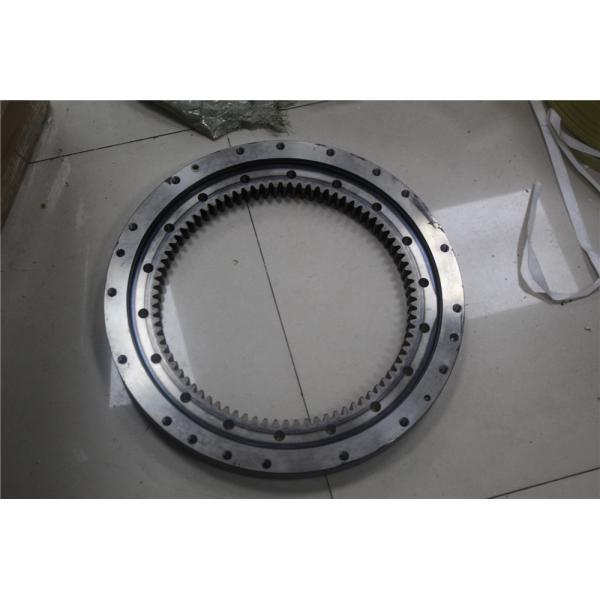 Hitachi EX300-1 Excavator Swing Bearing Replacement 7017407 9098980