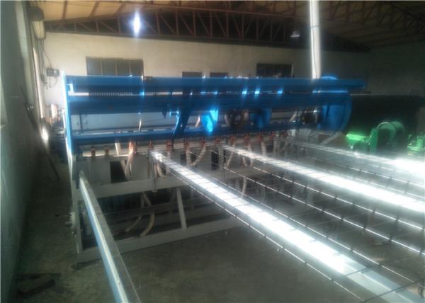 380V 50Hz 2.8T Automatic Weaving Machine , Galvanized Wire Mesh Fencing Machine