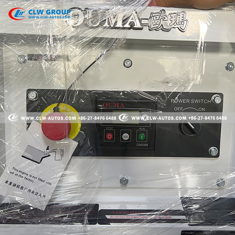Sinotruk HOWO 4x2 LED Billboard Truck with Triple-Side P4/P5 LED Screens, Hydraulic Liftable Screens, and Foldable Stage