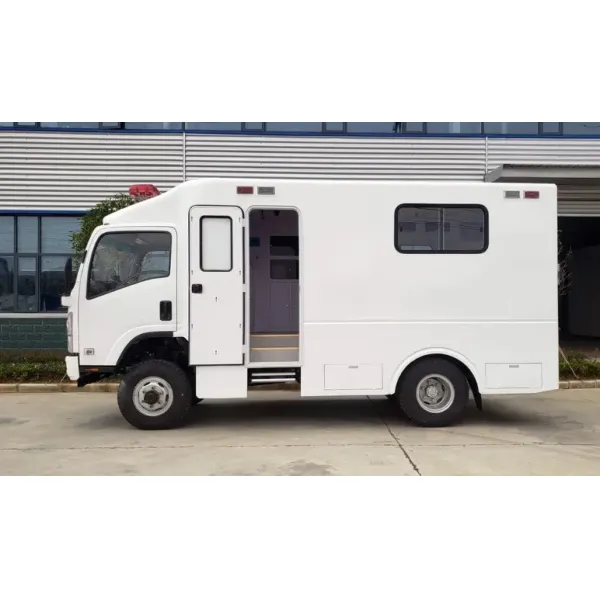 Japanese Brand Isuzu 4X4 Npr Series 700p off-Road Transport Ambulance with Medical Equipment