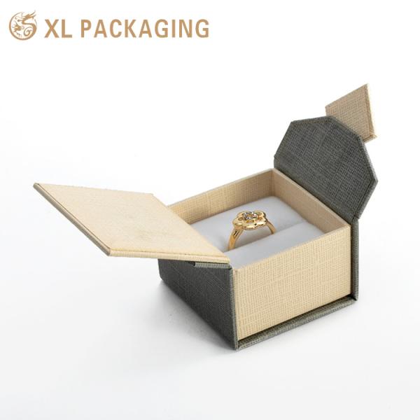 Custom V-Cut Double Door Magnetic Jewelry Gift Box with 2mm Rigid Board and Textured Specialty Paper for Ring Necklace Earring Bracelet