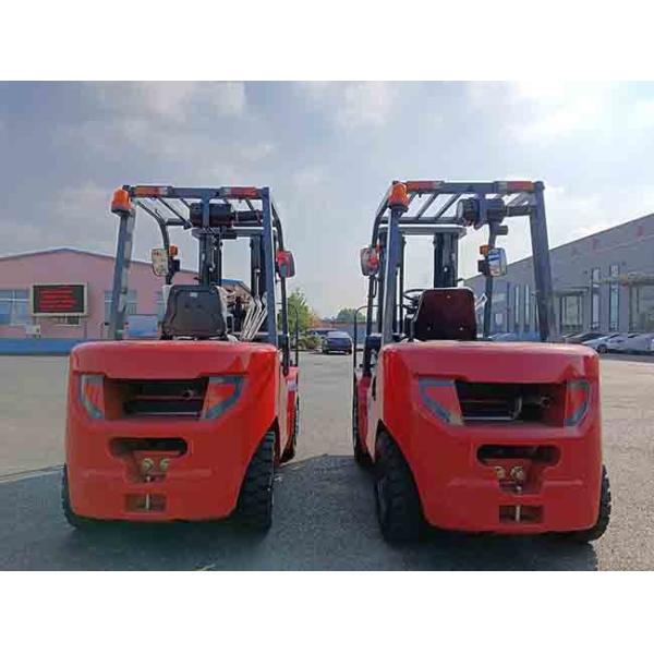 3.0 Ton Forklift Truck Diesel ISUZU Engine Warehouse forklift logistic handling equipment