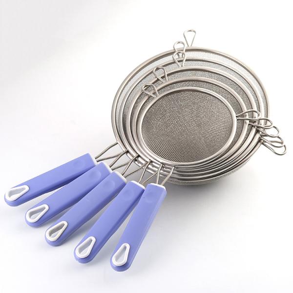 New design kitchen helper stainless steel mesh strianer with wooden handle