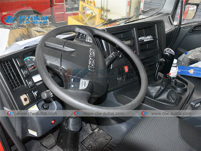 Тележка спасения огня пены воды ISUZU FVR 240HP 6000L