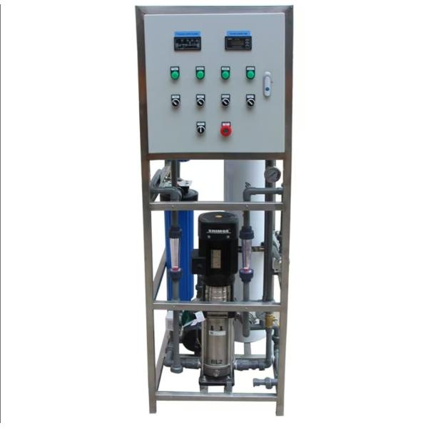 1t/h Unico núcleo ro Osmosis inversa más esterilización Equipo de agua pura Pequeño purificador de agua industrial integrado