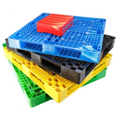 As páletes plásticas de PMMA TPU Rackable moldaram o preto plástico das páletes