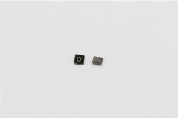 Luggage accessories decoration brass material ancient silver 7.7 mm square spikes rivets factory sales