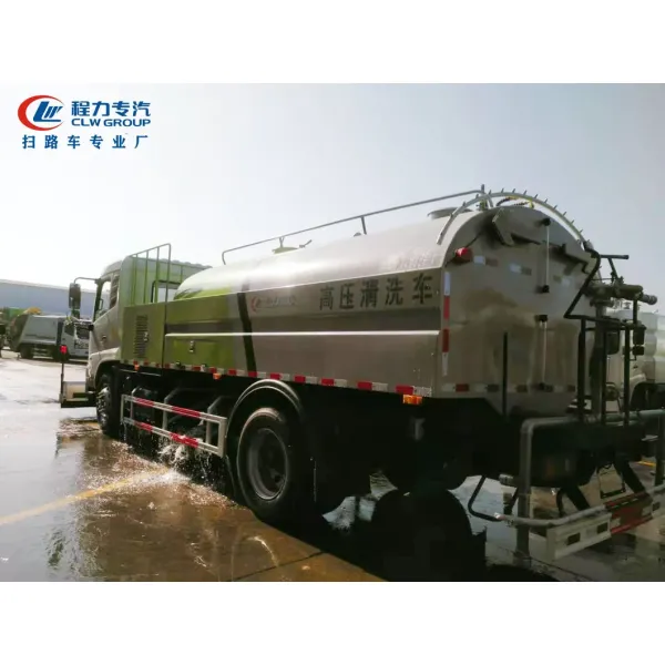 Dongfeng Heavy-Duty Road Cleaning and Floor Washing Vehicle